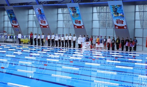 Bakım onarımı tamamlanan Tam Olimpik Yüzme Havuzu hizmete girdi 